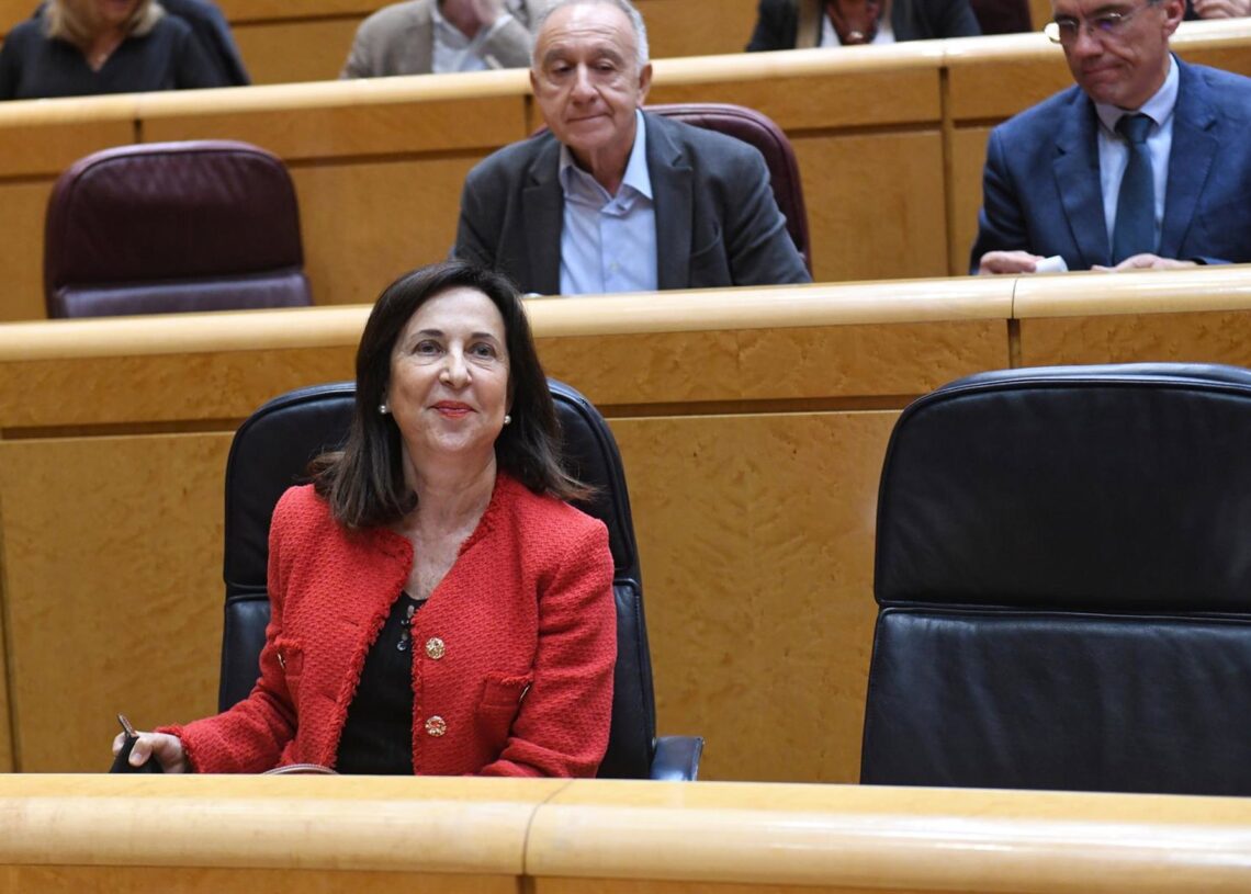 La ministra de Defensa, Margarita Robles, durante una sesión de control al Gobierno en la Cámara Alta.Fernando Sánchez - Europa Press