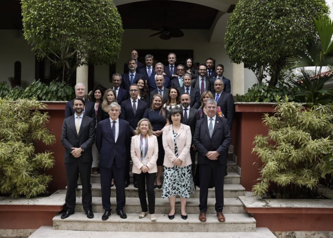 El BEI y Naturgy firman un préstamo de 258 millones de euros para modernizar redes eléctricas de Panamá.BEI