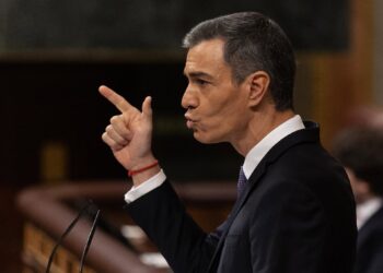 El presidente del Gobierno, Pedro Sánchez, interviene durante una sesión de control al Gobierno, en el Congreso de los Diputados, a 12 de noviembre de 2025, en Madrid (España). Eduardo Parra - Europa Press