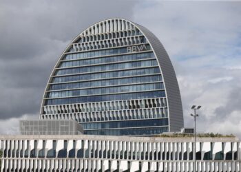Archivo - Edificio de la sede de BBVA en Madrid, conocido como ‘La Vela’, a 22 de abril de 2021, en Madrid (España).Isabel Infantes - Europa Press - Archivo