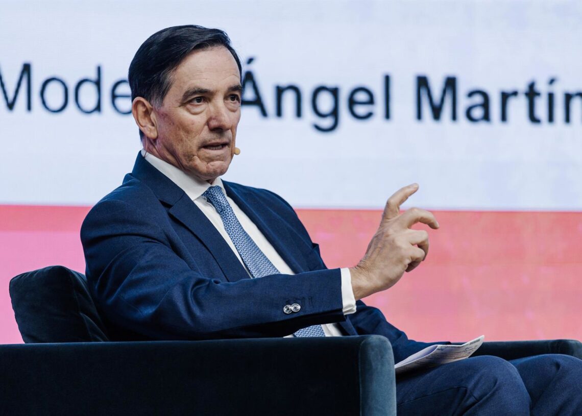 Archivo - El presidente de INVERCO, Ángel Martínez-Aldama, durante el Encuentro Anual 2025 de FINRESP, en el Hotel El Beatriz, a 12 de marzo de 2025, en Madrid (España).Carlos Luján - Europa Press - Archivo