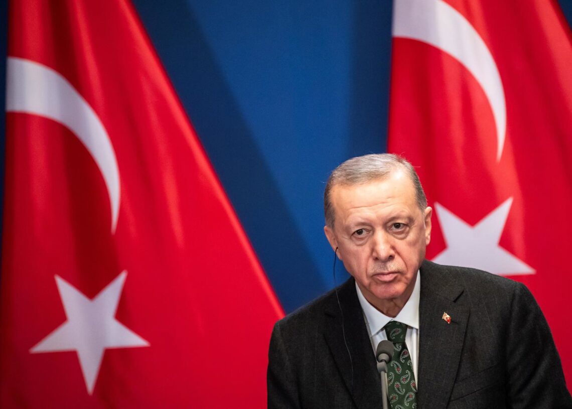 Archivo - El presidente de Turquía, Recep Tayyip Erdogan, durante una rueda de prensa en la capital de Hungría, Budapest (archivo)Marton Monus/dpa - Archivo