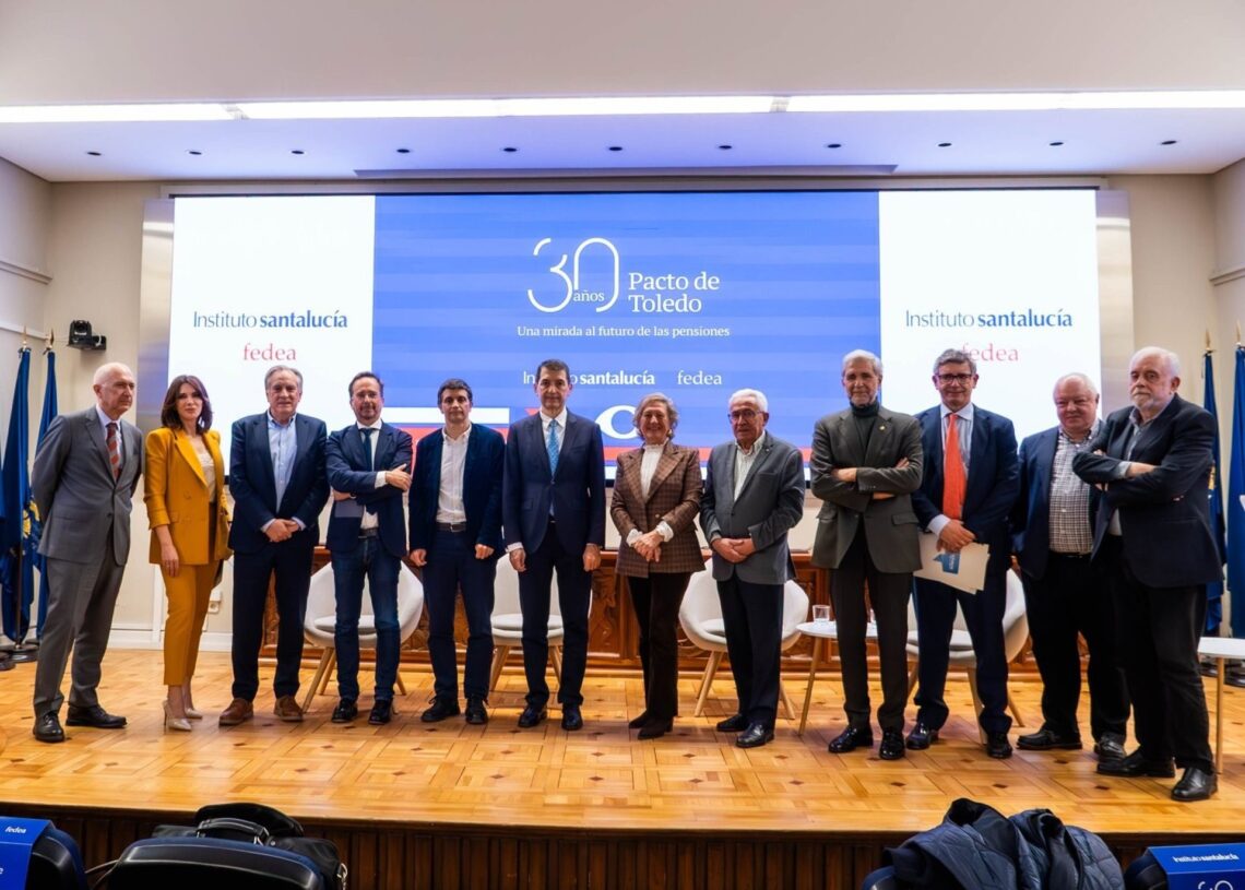 (I-D): Miguel Angel García, Verónica Sanz, Valeriano Gómez, José Ignacio Conde-Ruiz, Borja Sanchez Corujo, Rafael Domenech, Pilar González De Frutos, Juan Carlos Aparicio, José Antonio Herce, José Manuel Jiménez, Angel De La Fuente Y Octavio Granado.FEDEA