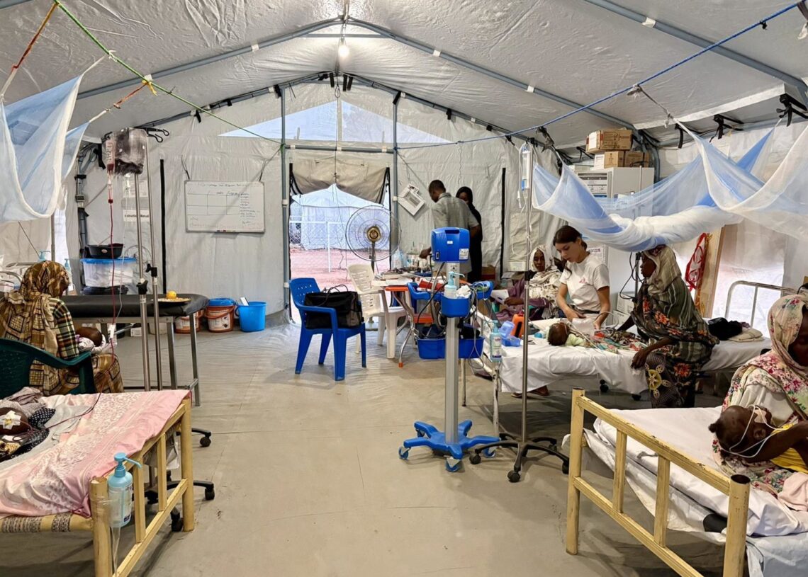 Unidad de cuidados intensivos en el área de pediatría en un hospital en Tawila, SudánAURÉLIE LÉCRIVAIN/MSF