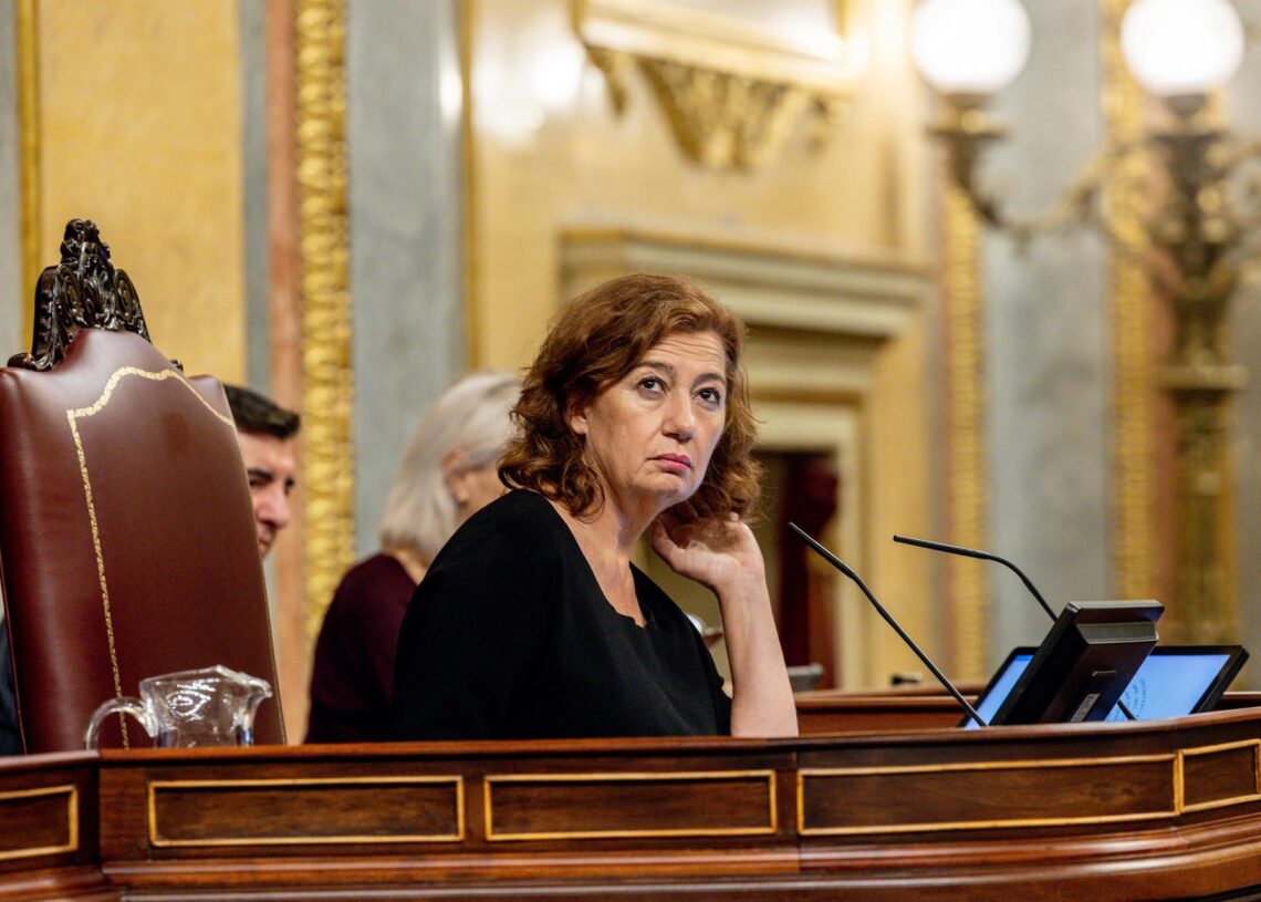 La presidenta del Congreso, Francina Armengol, durante una sesión plenaria en el Congreso de los Diputados, a 21 de octubre de 2025, en Madrid (España). Ricardo Rubio - Europa Press