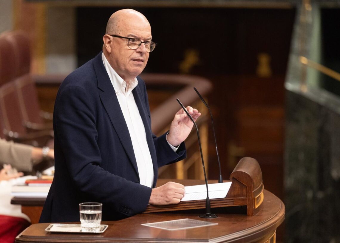 Archivo - El diputado del PSOE José Zaragoza interviene durante una sesión plenaria en el Congreso de los Diputados, a 23 de septiembre de 2025, en Madrid (España).El congreso debate la toma en consideración de dos proposiciones de ley, la primera, de PSOEduardo Parra - Europa Press - Archivo