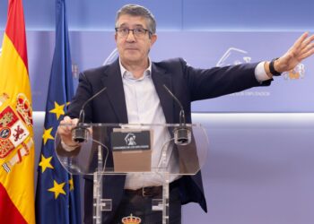 El portavoz del PSOE en el Congreso, Patxi López, durante una rueda de prensa en el Congreso de los Diputados, a 11 de noviembre de 2025, en Madrid (España).Eduardo Parra - Europa Press