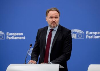 Archivo - El comisario de Energia y Vivienda, Dan Jorgensen, durante una rueda de prensa en el Parlamento Europeo en Estrasburgo.Valentine Zeler/European Commiss / DPA - Archivo