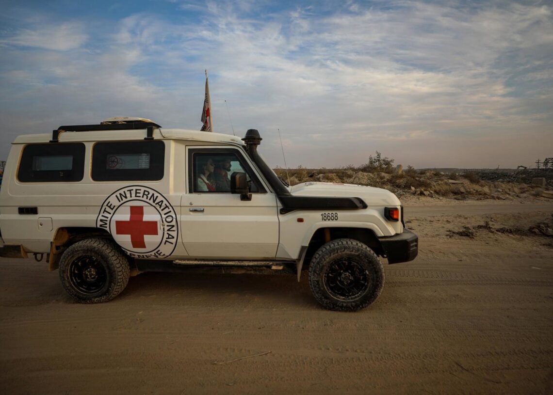 Un vehículo del Comité Internacional de la Cruz Roja (CICR) en la ciudad de Gaza, en el norte de la Franja de Gaza (archivo)Europa Press/Contacto/Omar Ashtawy