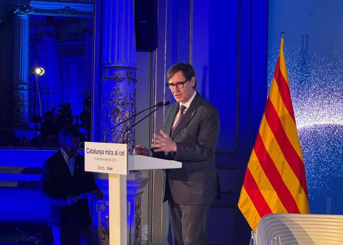 Salvador Illa durante la clausura de la jornadaEUROPA PRESS