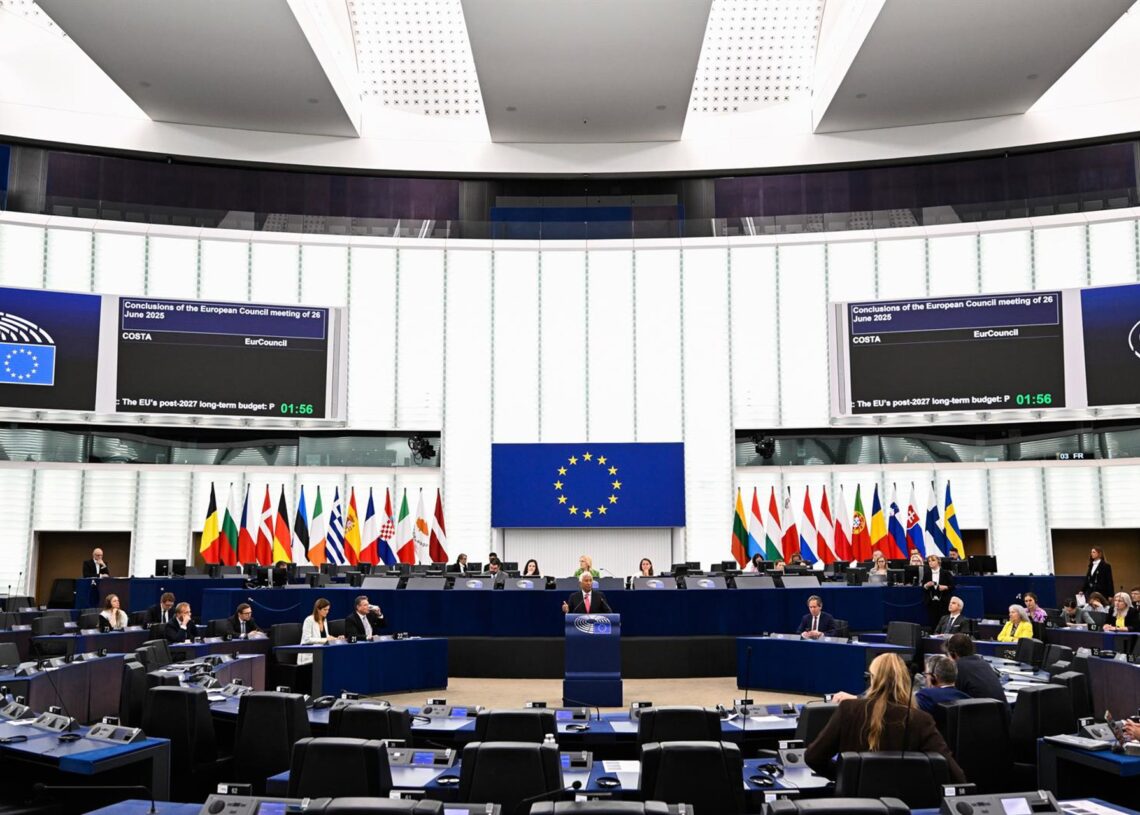 Archivo - Vista general del hemiciclo del Parlamento Europeo en su sede de Estrasburgo (Francia) durante un debate con el presidente del Consejo Europeo, António Costa.LAURIE DIEFFEMBACQ /PARLAMENTO EUROPEO - Archivo