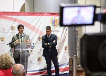 El vicepresidente segundo del Gobierno de Castilla-La Mancha, José Manuel Caballero, ha inaugurado las nuevas instalaciones de la almazara de la cooperativa ‘Santísimo Cristo de Villajos’.JCCM