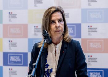 La embajadora francesa en España Kareen Rispal durante un acto en recuerdo de los atentados de París.Ricardo Rubio - Europa Press