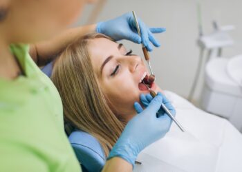 Archivo - Imagen recurso de revisión dentista.GPS IMAGEN - Archivo