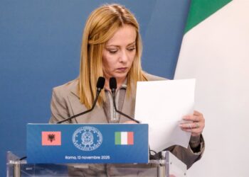 La primera ministra italiana, Giorgia Meloni, junto a su homólogo albanés, Edi Rama, en RomaMauro Scrobogna/LaPresse via ZUM / DPA