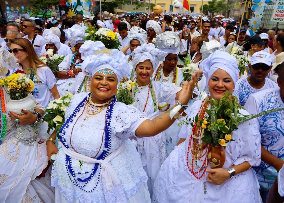 Embratur y YouTube firman un acuerdo para promover el turismo en Brasil a través de creadores independientes.EMBRATUR