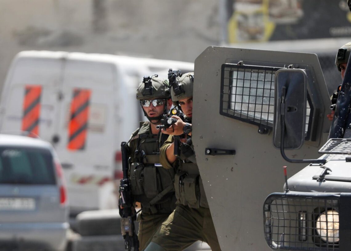 Archivo - Imagen de archivo de miembros del Ejército de Israel en Hebrón, CisjordaniaMamoun Wazwaz/Apa Images Via Zum / Dpa - Archivo