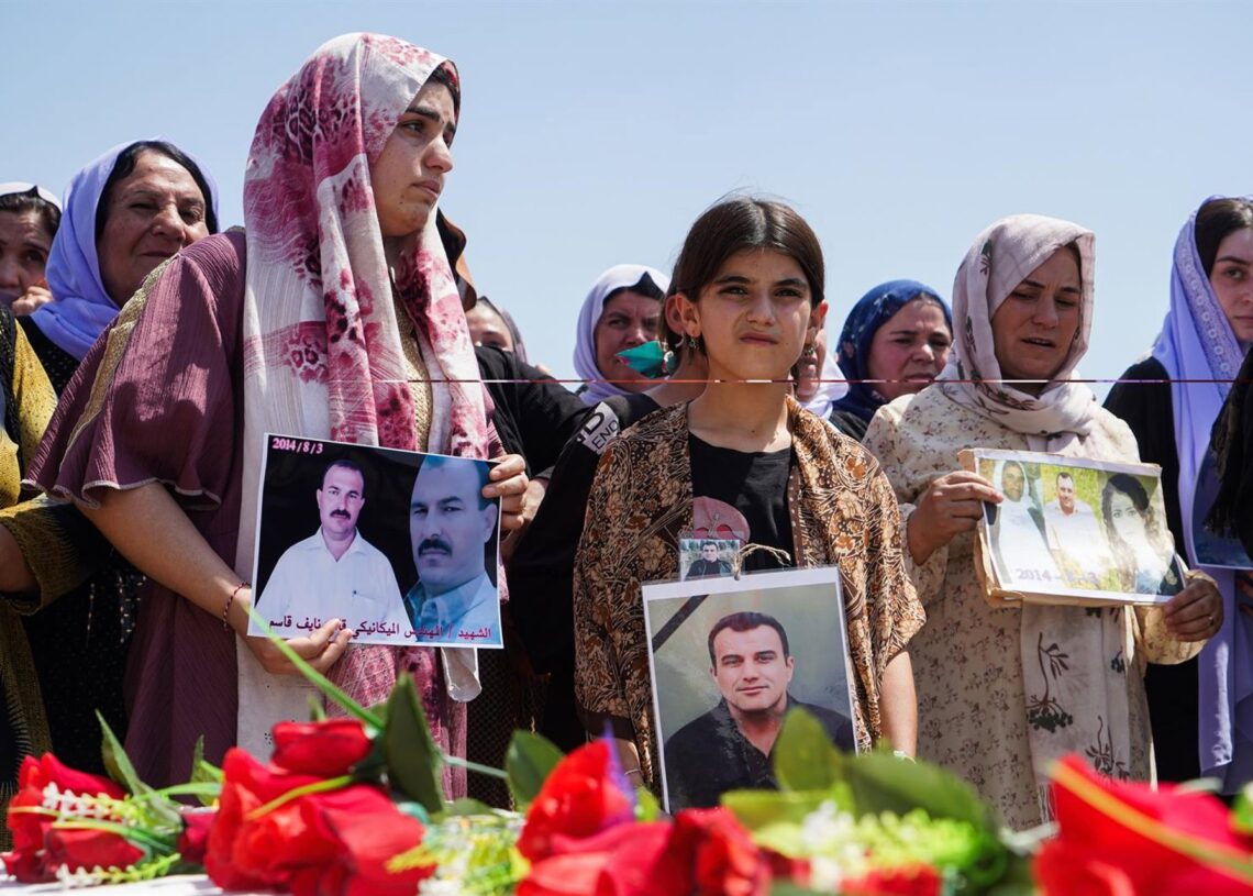 Archivo - Grupo de mujeres yazidíes realizan un acto por las víctimas del genocidio en Zajo, en el Kurdistán iraquíEuropa Press/Contacto/Ismael Adnan - Archivo