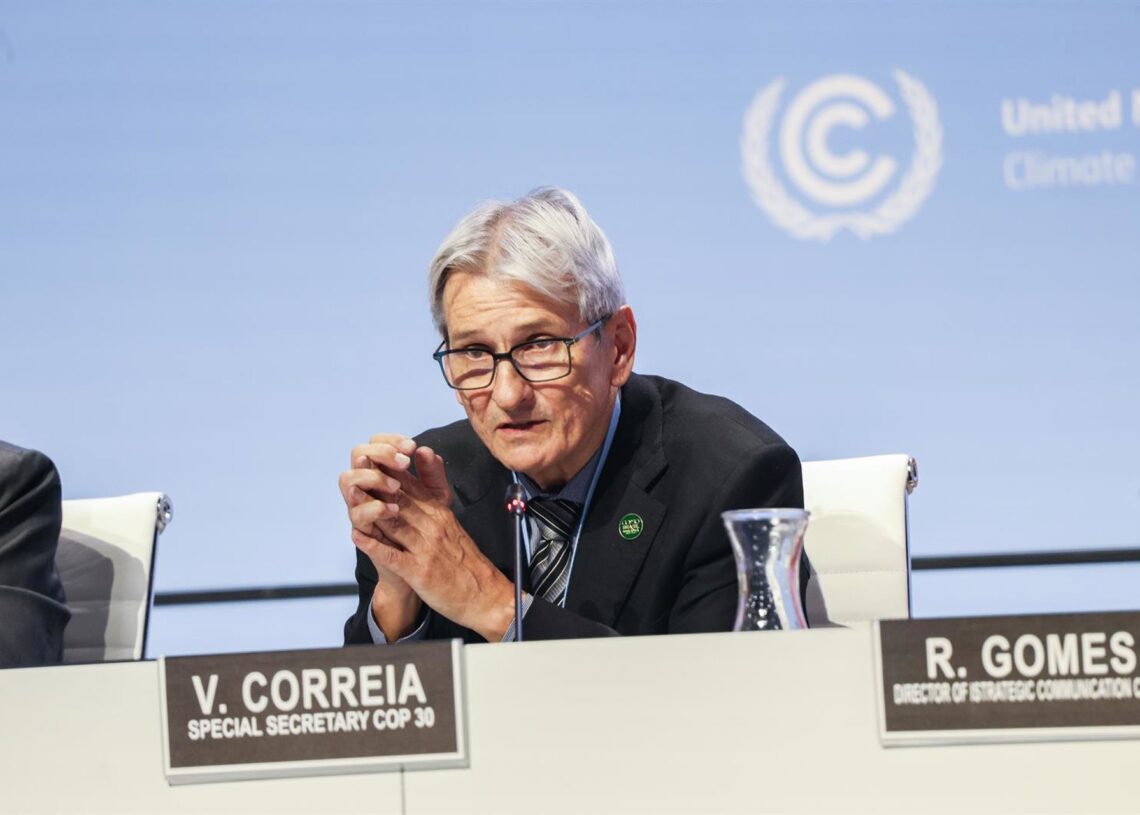 Archivo - El secretario especial de la Casa Civil de Brasil para la COP30, Valter Correia, interviene en un panel plenario durante su presentación sobre la logística de la cumbre.Europa Press/Contacto/Bianca Otero - Archivo