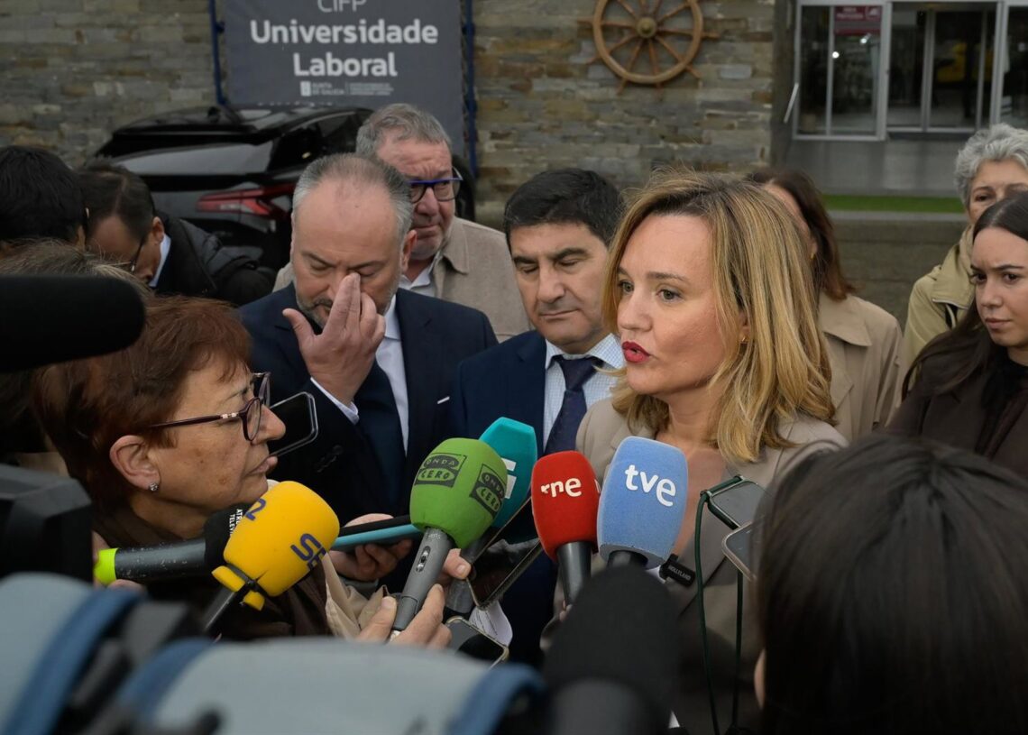 Archivo - La ministra de Educación, Formación Profesional y Deportes y portavoz del Gobierno, Pilar Alegría, en su visita al Centro Integrado de FP Univerdad Laboral, en Culleredo (A Coruña).M. DYLAN - Archivo