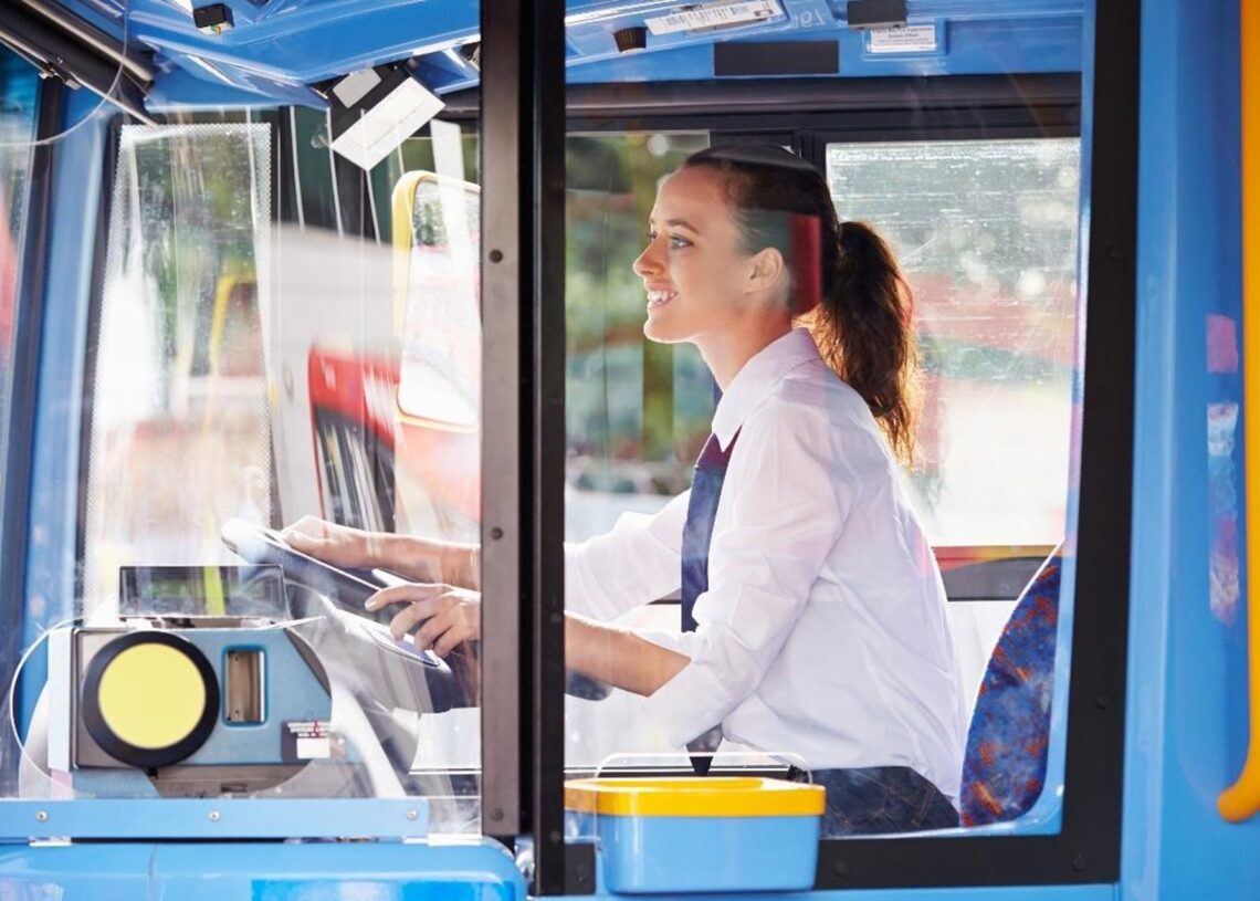 Transportes concede 3,8 millones de euros en ayudas para la formación de transportistasMINISTERIO DE TRANSPORTES Y MOVILIDAD SOSTENIBLE