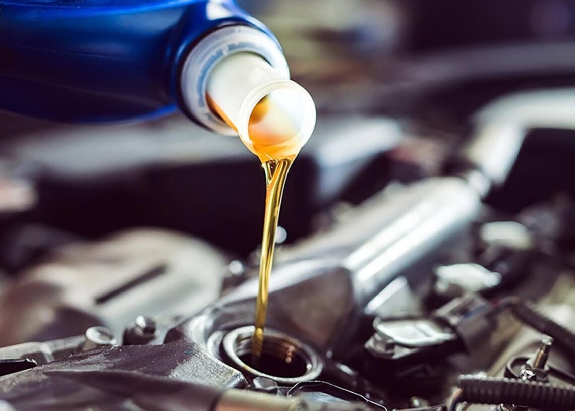 Archivo - Aceite industrial usado.SIGAUS - Archivo