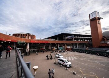 Archivo - Archivo.- Uno de los accesos a la estación de Cercanías de Puerta de Atocha-Almudena GrandesDiego Radamés - Europa Press - Archivo