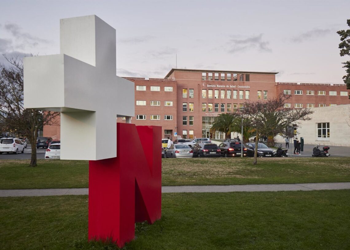 Archivo - Entrada del Hospital Universitario de Navarra.Eduardo Sanz - Europa Press - Archivo