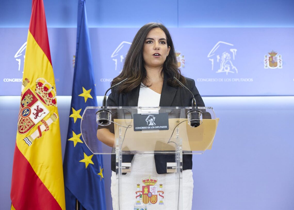 Archivo - La portavoz de Vox en el Congreso, Pepa Millán, durante una rueda de prensa en el Congreso de los Diputados.Jesús Hellín - Europa Press - Archivo