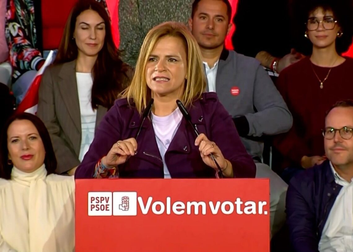 La secretaria general de los socialistas en la ciudad de València y secretaria de Igualdad del PSOE, Pilar Bernabé, en el acto 'Volem votar'EUROPA PRESS