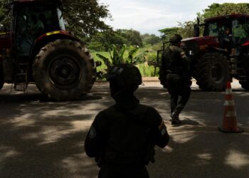 Archivo - Imagen de archivo de un puesto de control del Ejército colombianoEuropa Press/Contacto/Sebastian Marmolejo