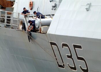 Archivo - Tripulantes de la Royal Navy británica (archivo)Europa Press/Contacto/Yulii Zozulia - Archivo