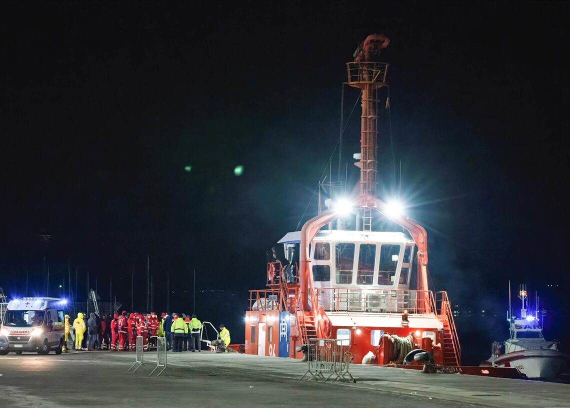 Archivo - Rescate de migrantes en Italia (archivo).Europa Press/Contacto/Salvatore Cavalli - Archivo