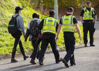 Policía detiene a manifestantes en Reino Unido (archivo).Europa Press/Contacto/Simon Chapman