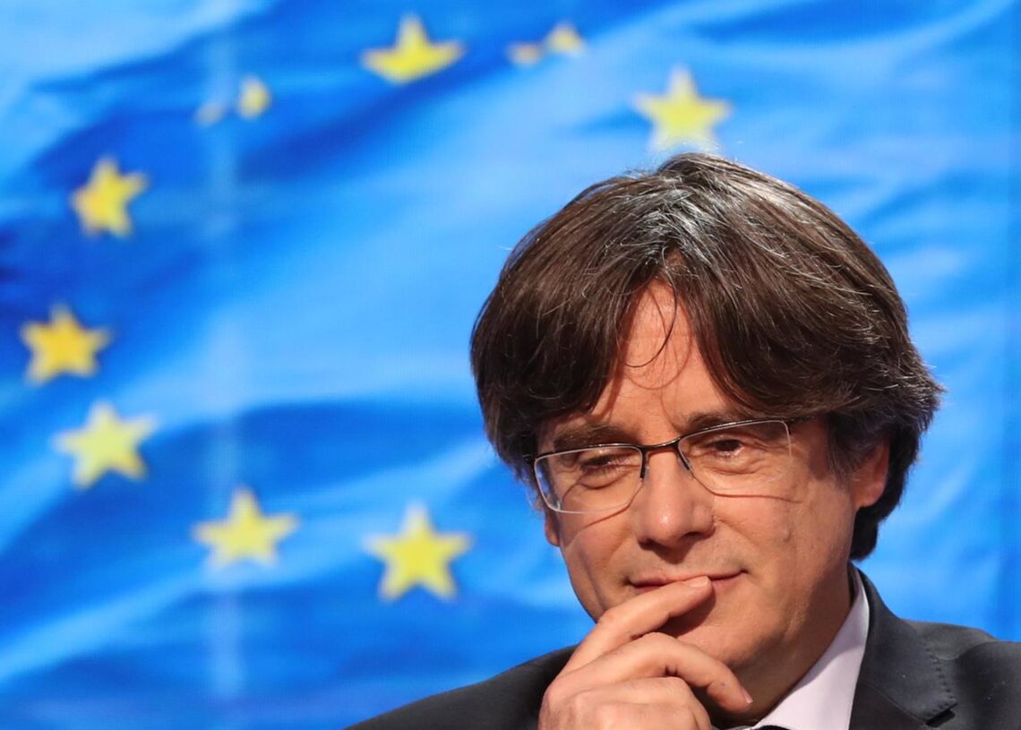 Archivo - El expresidente de la Generalitat de Cataluña Carles Puigdemont durante una sesión plenaria en el Parlamento Europeo en marzo de 2021. Benoit Doppagne - Europa Press - Archivo