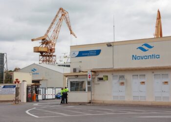 Archivo - Vista exterior de la entrada de los astilleros de Navantia en Cádiz.ROCÍO RUZ/EUROPA PRESS - Archivo