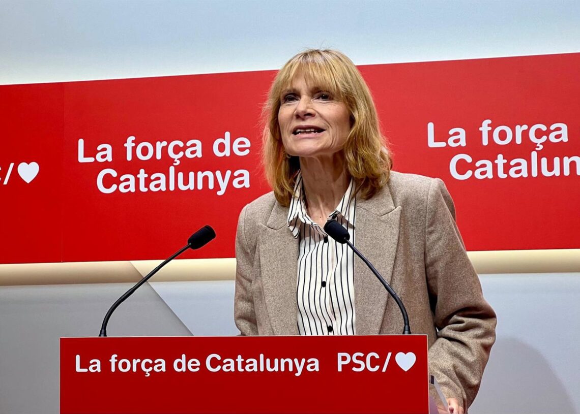 La viceprimera secretaria y portavoz del PSC, Lluïsa Moret, en una rueda de prensa desde la sede del partidoEUROPA PRESS