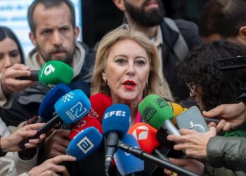 La consejera de Economía, Hacienda, Fondos Europeos y Diálogo Social y portavoz del Gobierno andaluz, Carolina España, este lunes en Madrid, antes de entrar a la reunión del CPFFALBERTO ORTEGA/EUROPA PRESS