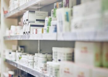 Imagen de recurso de antibióticos en una farmacia.XUNTA