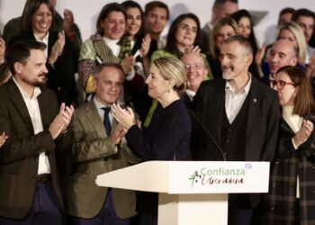 La presidenta de la Junta, María Guardiola, presenta las candidaturas a las elecciones del 21 de diciembreJORGE ARMESTAR/ EUROPA PRESS