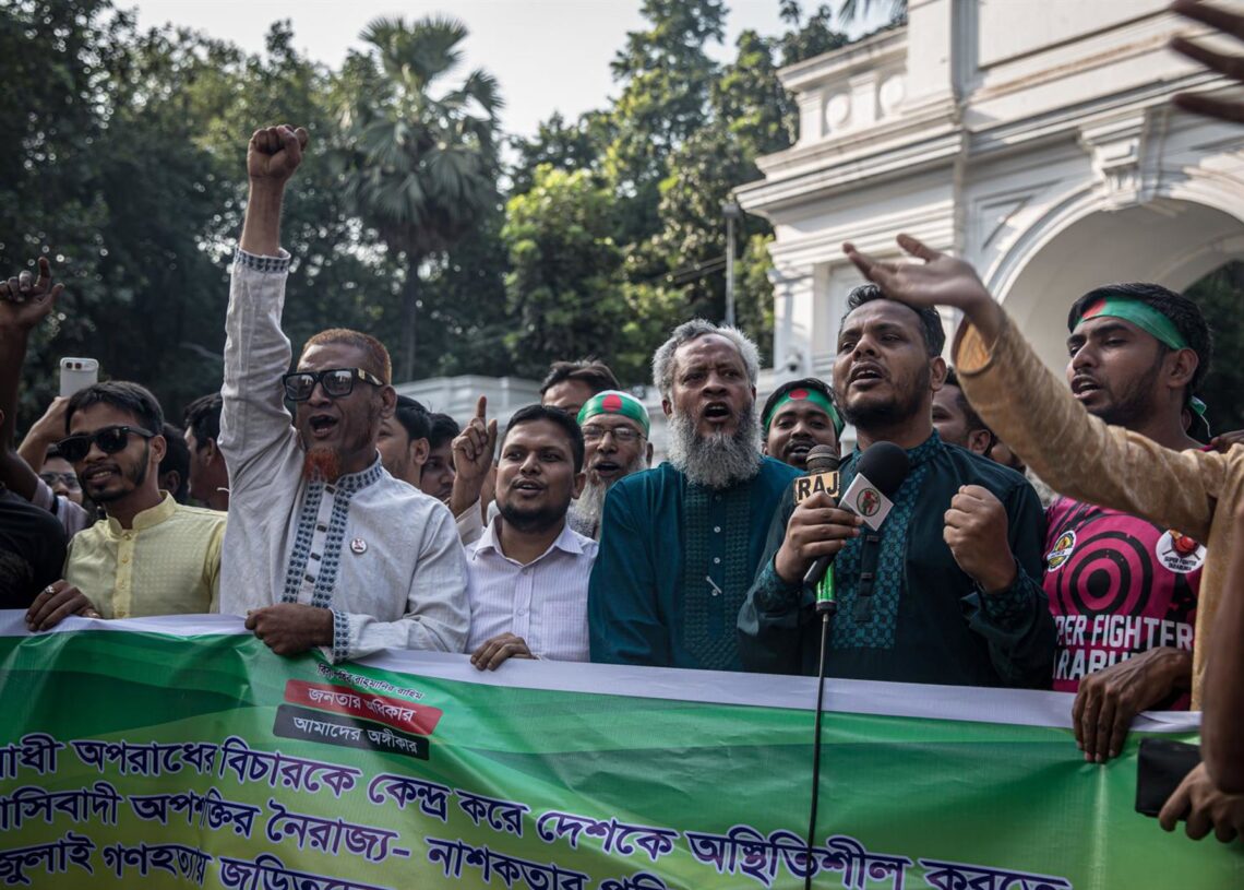Manifestantes en Daca tras la condena a muerte de la ex primera ministra Sheij HasinaEuropa Press/Contacto/Sally Hayden