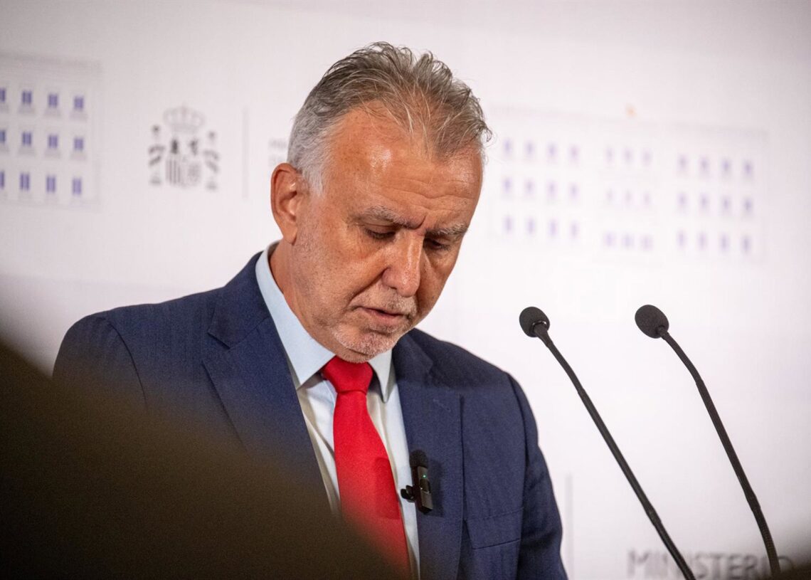 El ministro de Política Territorial y Memoria Democrática, Ángel Víctor Torres, comparece en rueda de prensa, en el Ministerio de Política Territorial y Memoria Democrática, a 4 de noviembre de 2025, en Madrid (España).Gabriel Luengas - Europa Press