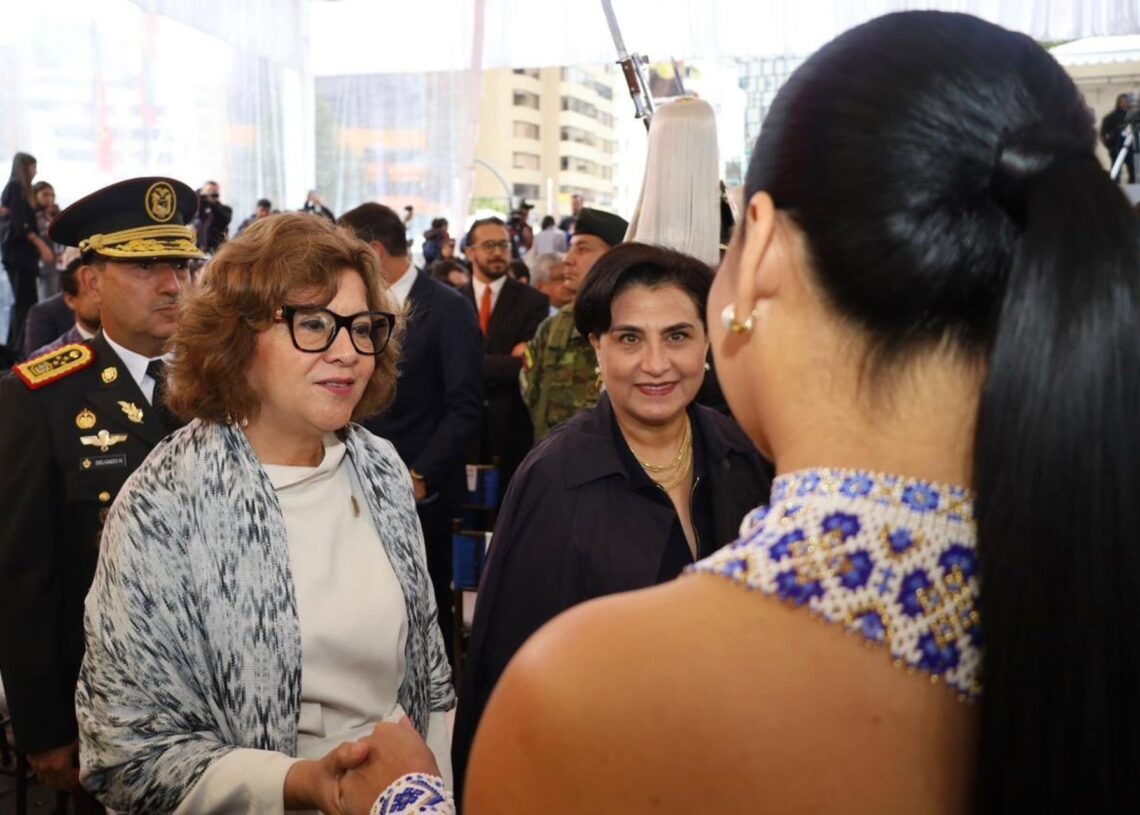 De izquierda a derecha: las ministras de Trabajo y Exteriores de Ecuador, Ivonne Núñez y Gabriela SommerfeldMINISTERIO DE TRABAJO DE ECUADOR EN X