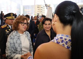 De izquierda a derecha: las ministras de Trabajo y Exteriores de Ecuador, Ivonne Núñez y Gabriela SommerfeldMINISTERIO DE TRABAJO DE ECUADOR EN X