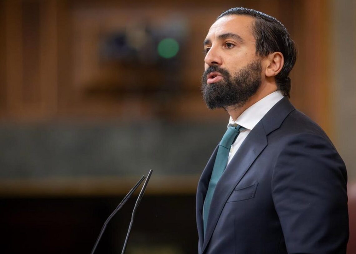 El diputado de Vox en Cortes por Granada, Jacobo RobattoVOX