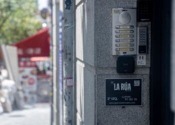 Archivo - Caja de llaves de un apartamento turístico, a 1 de julio de 2025, en Madrid (España). Ricardo Rubio - Europa Press - Archivo