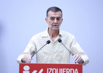 Archivo - El coordinador federal de Izquierda Unida, Antonio Maíllo, ofrece una rueda de prensa en el inicio del curso político. A 1 de septiembre de 2025, en Sevilla, Andalucía (España)Rocío Ruz - Europa Press - Archivo