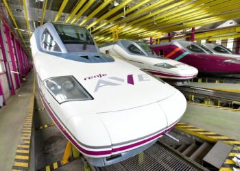 Archivo - Trenes de Alta Velocidad de RenfeRENFE - Archivo