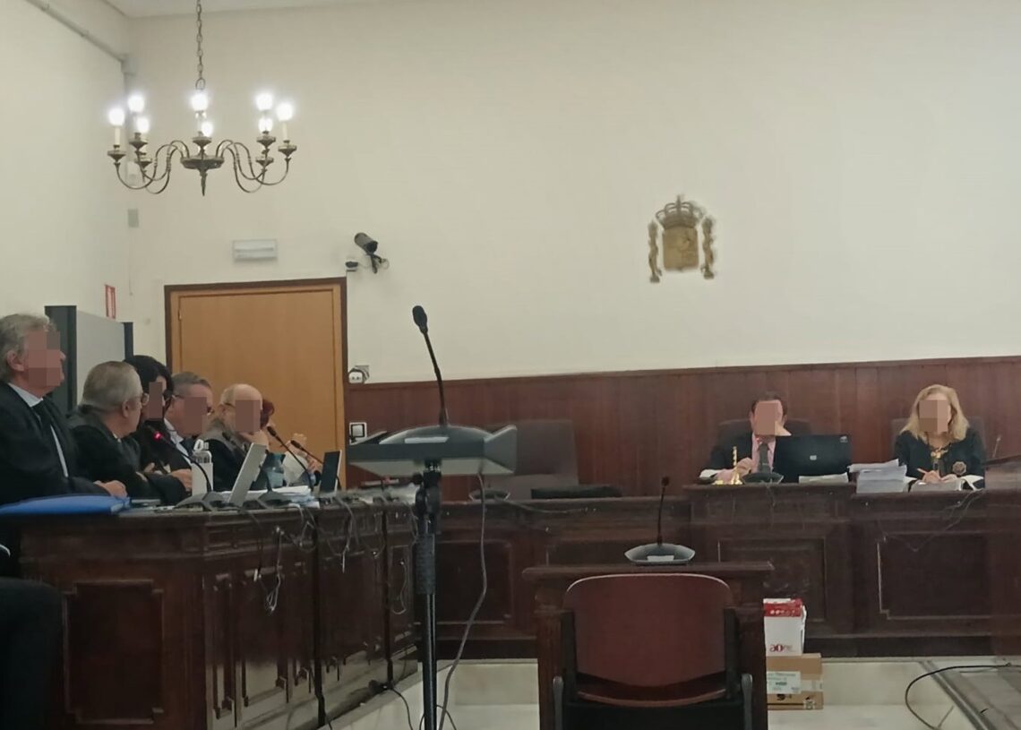 Imagen de la primera sesión del juicio por el atropello mortal de la cámara de televisión onubense en Marmolejo.EUROPA PRESS