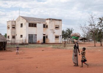 Archivo - Varias personas en la provincia de Cabo Delgado, en el norte de Mozambique (archivo)CHRIS HUBY / ZUMA PRESS / CONTACTOPHOTO - Archivo
